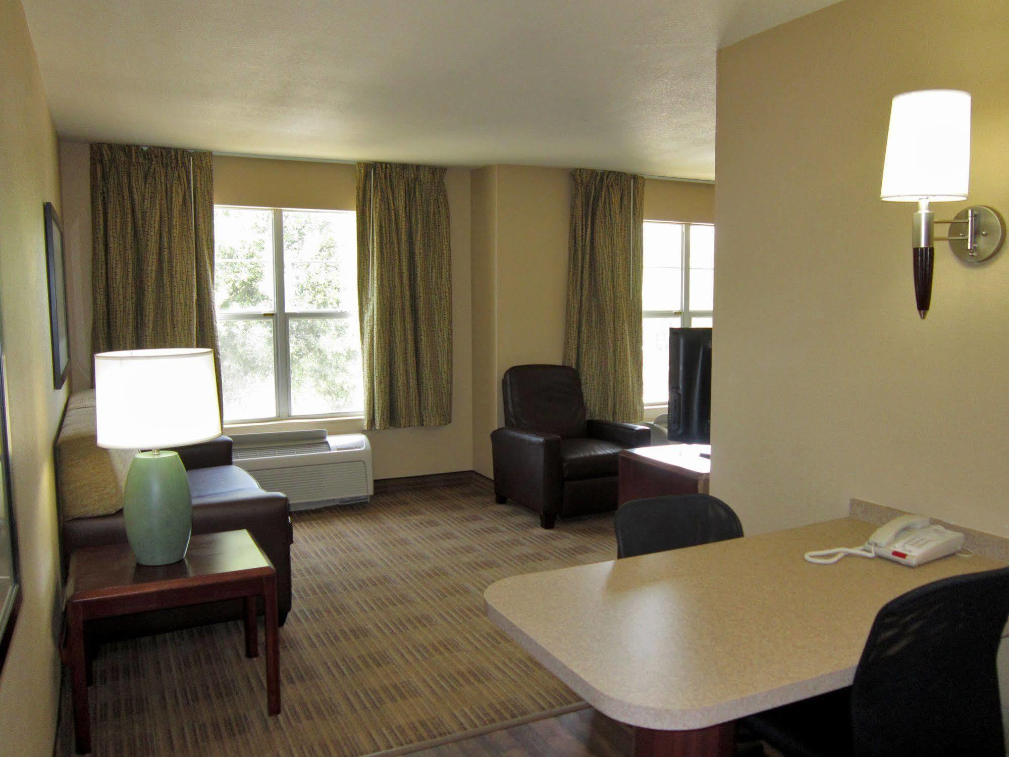 Sonesta Simply Suites Stafford Exterior foto